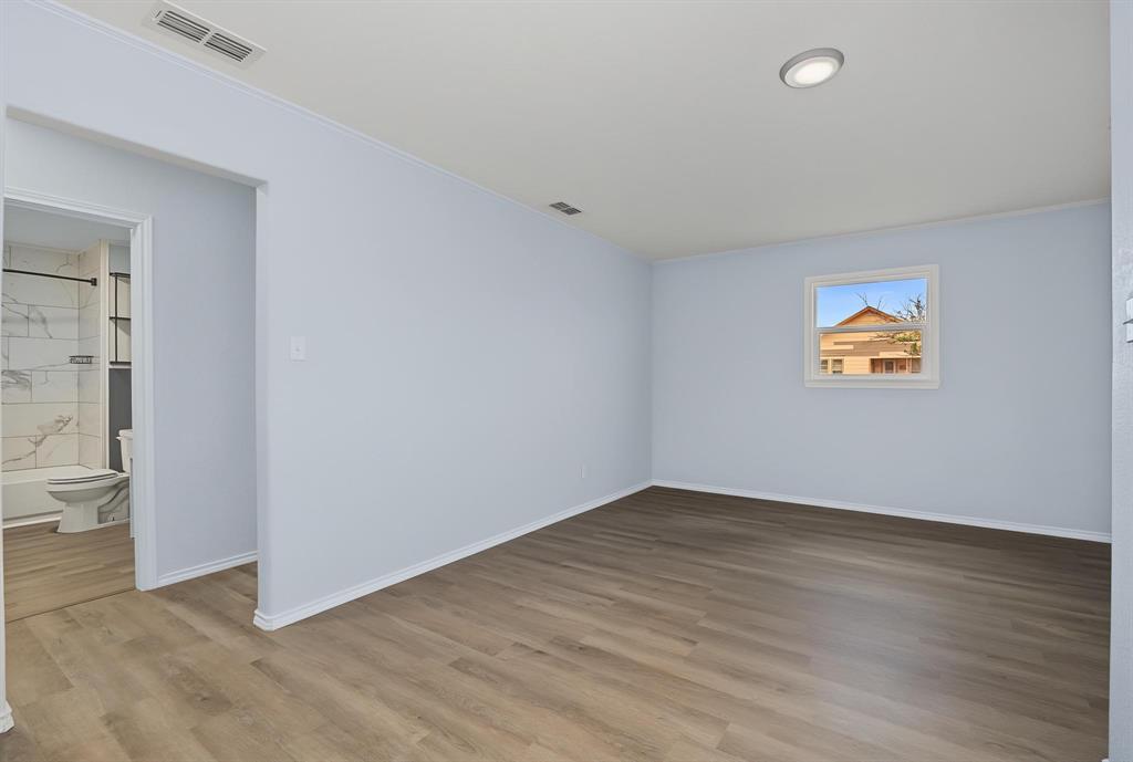 611 N Richard Avenue Property Photo 10
