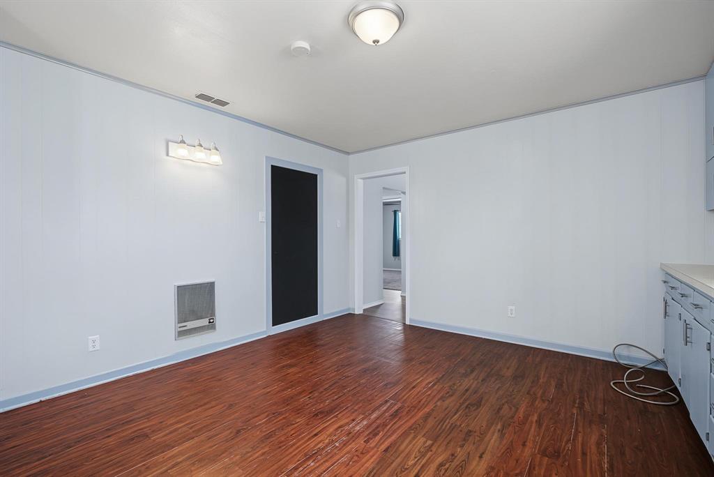 611 N Richard Avenue Property Photo 15