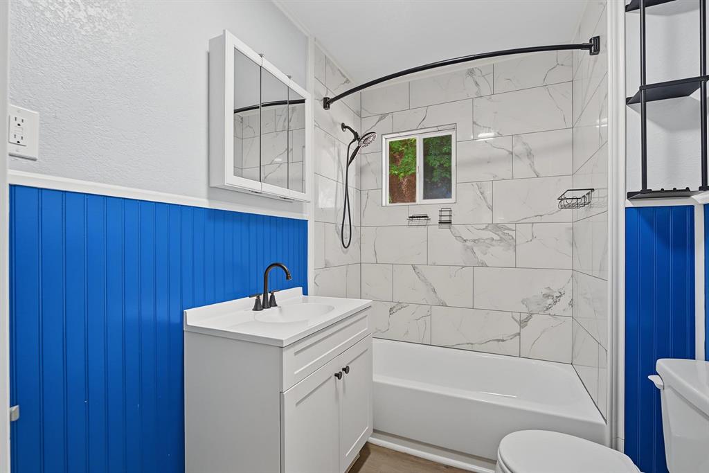 611 N Richard Avenue Property Photo 21