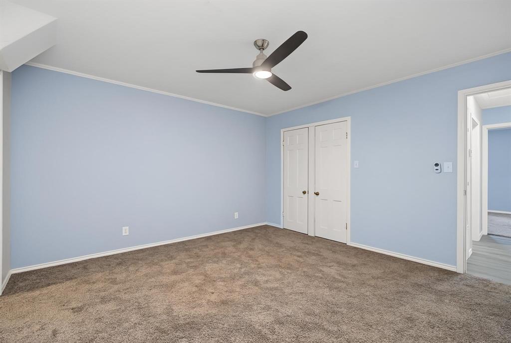 611 N Richard Avenue Property Photo 25