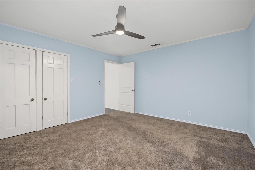 611 N Richard Avenue Property Photo 26