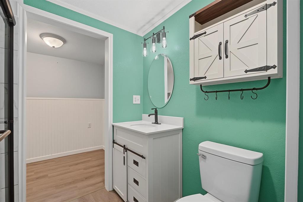 611 N Richard Avenue Property Photo 28