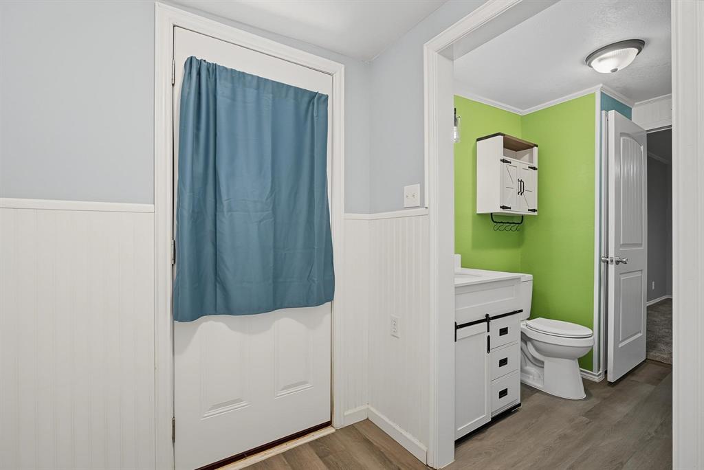 611 N Richard Avenue Property Photo 32