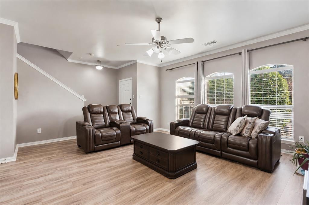 3075 Willow Grove Boulevard 403 Property Photo 1
