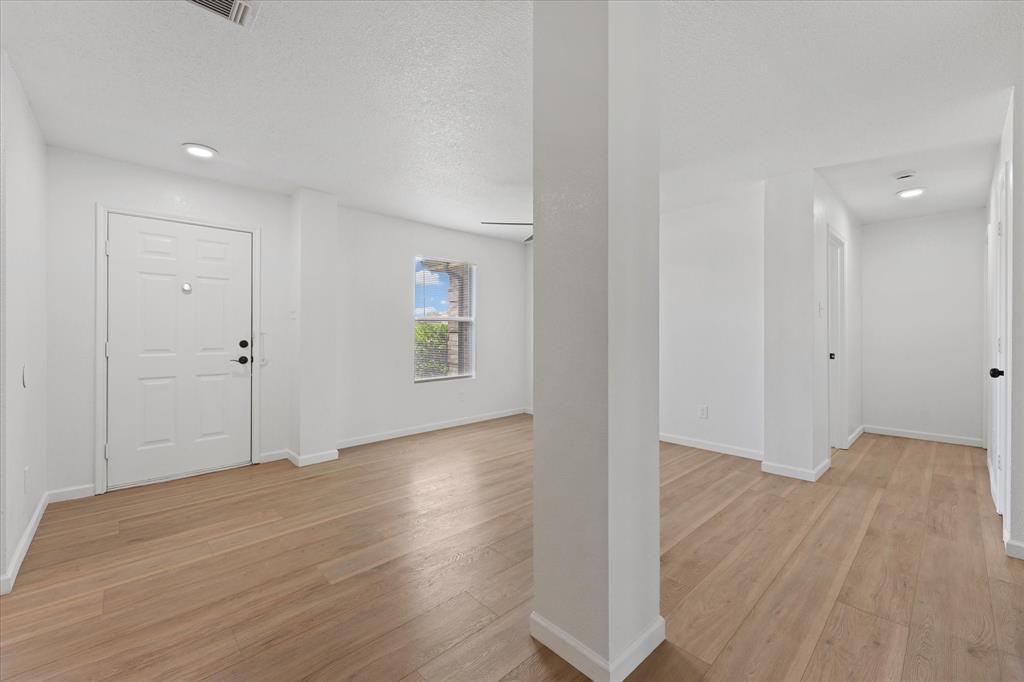 702 Lowe Drive Property Photo 2