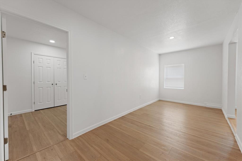 702 Lowe Drive Property Photo 10
