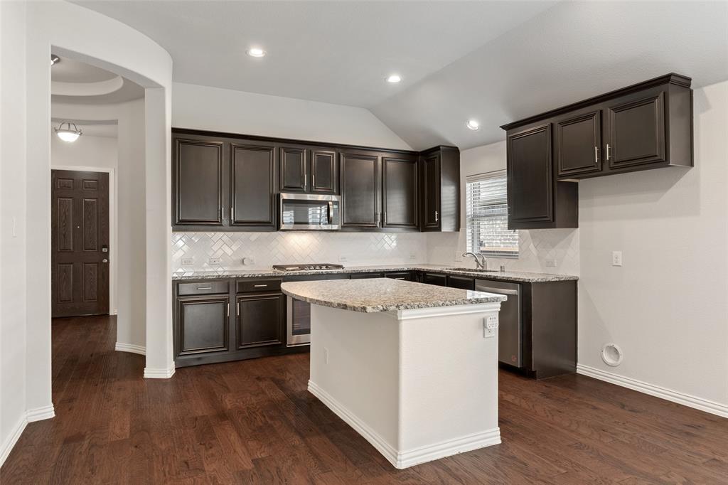 1804 Virtue Port Lane Property Photo 4