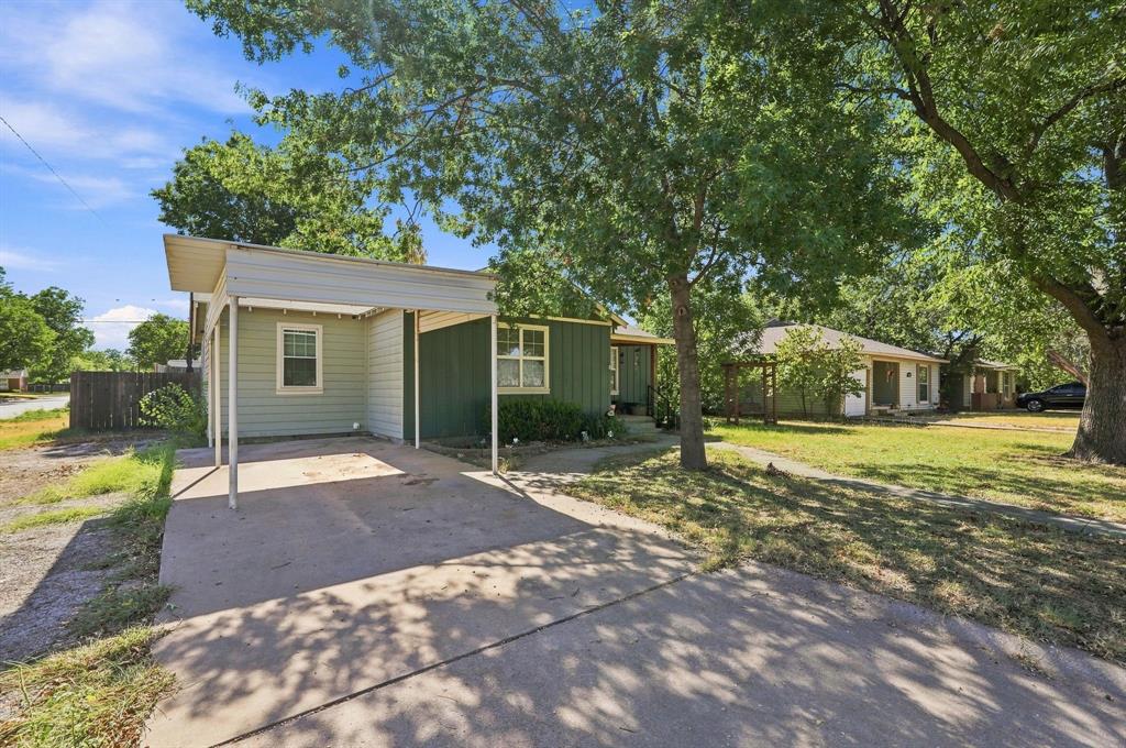1201 Ross Avenue Property Photo 3