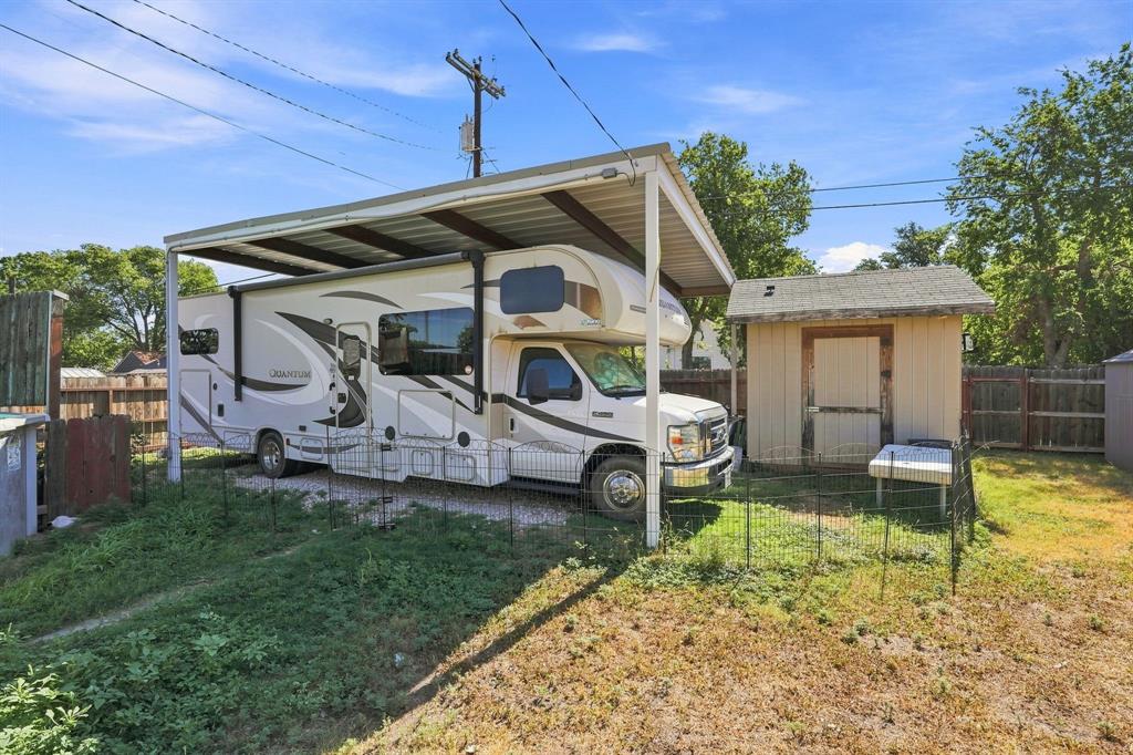1201 Ross Avenue Property Photo 24