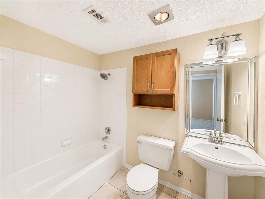 1828 Angelina Drive Property Photo 9
