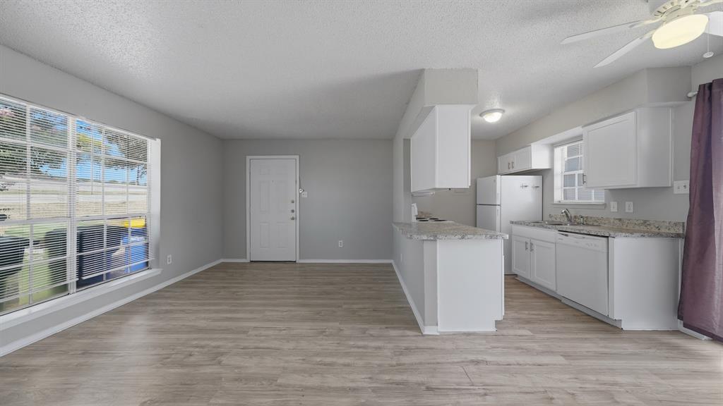 1607 Mary K Lane Property Photo 6