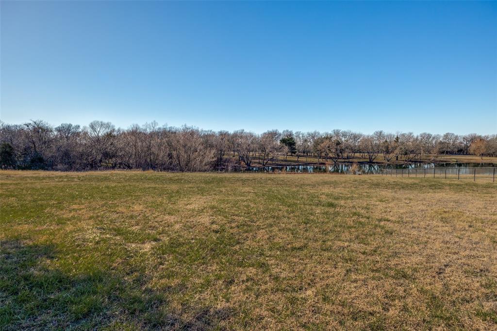 226 Glen Meadows Drive Property Photo 25