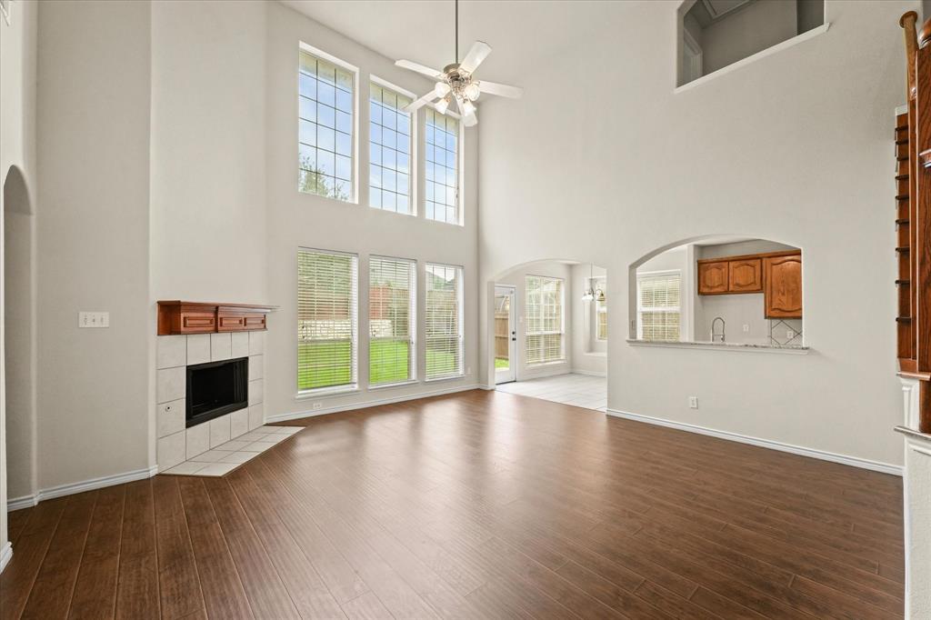 8204 Hitching Trail Property Photo 4