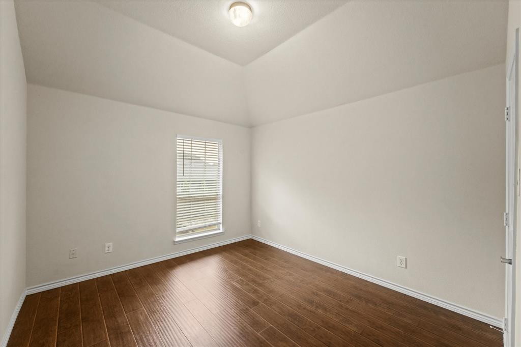 8204 Hitching Trail Property Photo 13