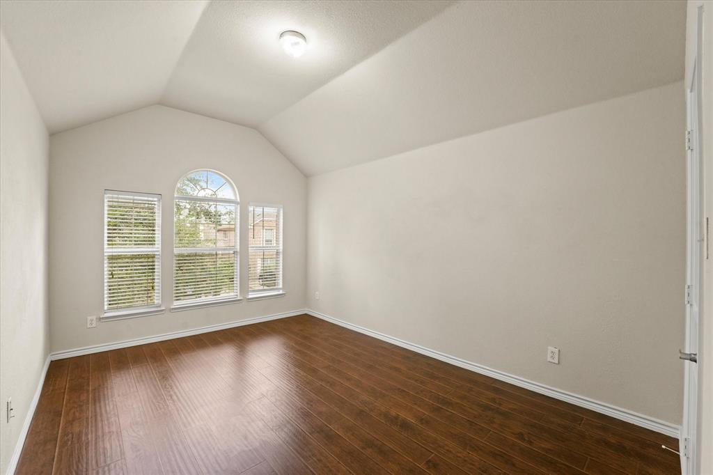 8204 Hitching Trail Property Photo 15