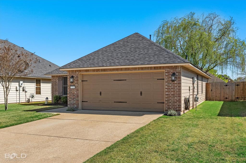 3709 Sabine Pass Drive Property Photo 8