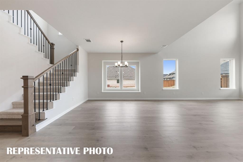 16420 Thistle Bend Drive Property Photo 4