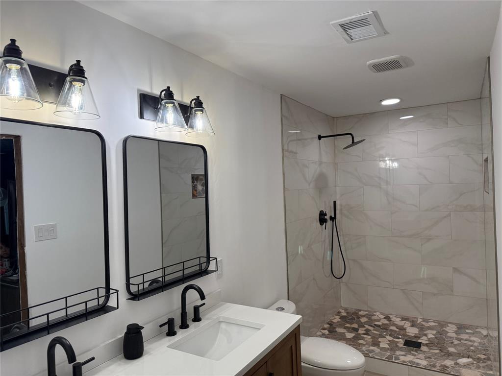 1609 E Thomas Street Property Photo 1