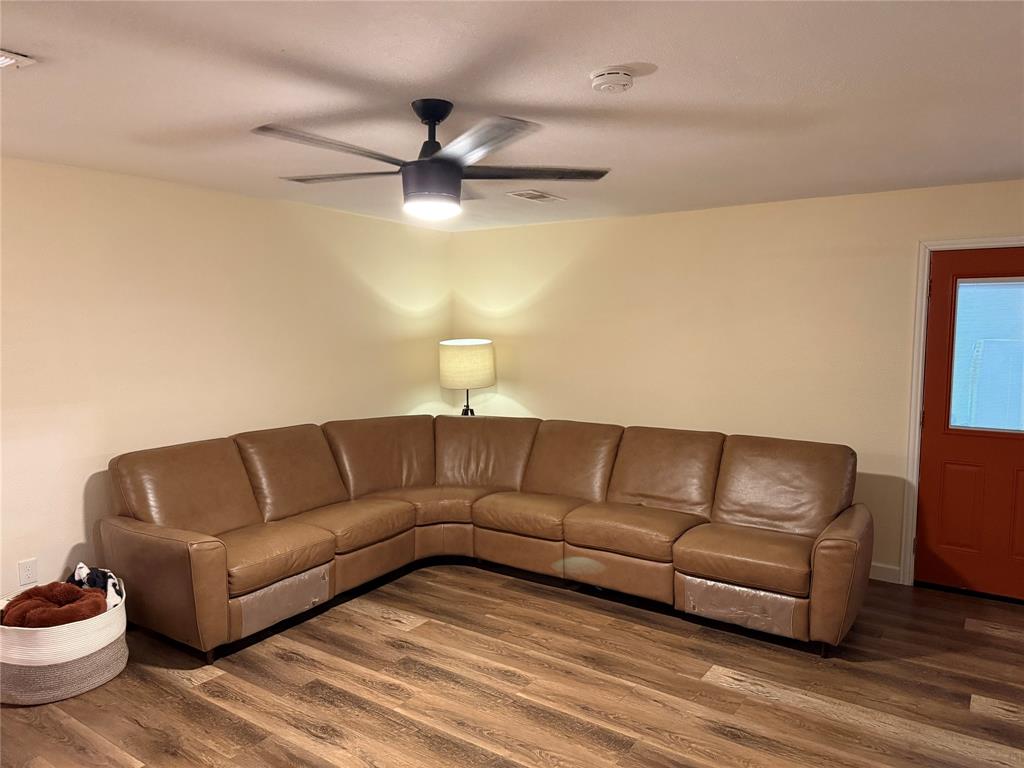 1609 E Thomas Street Property Photo 6