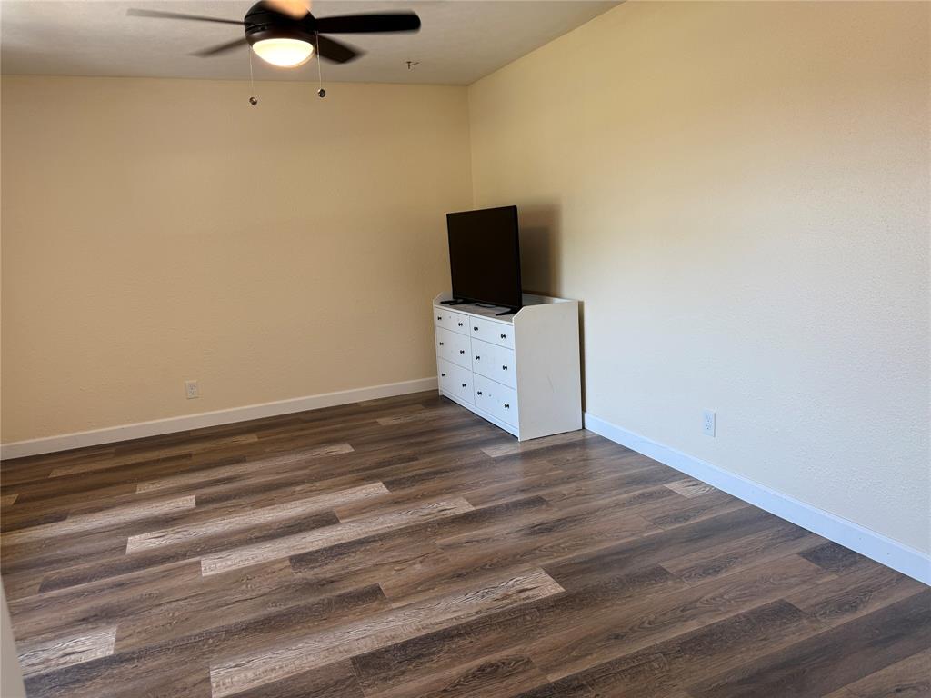 1609 E Thomas Street Property Photo 8