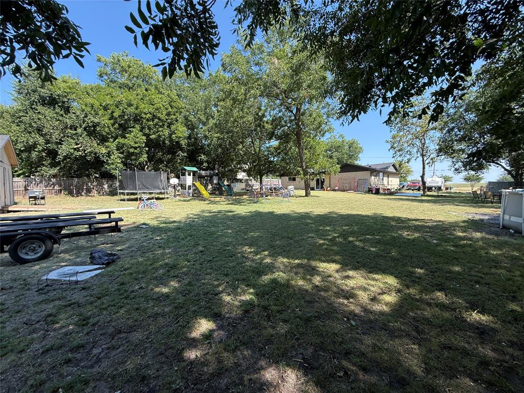 1609 E Thomas Street Property Photo 20