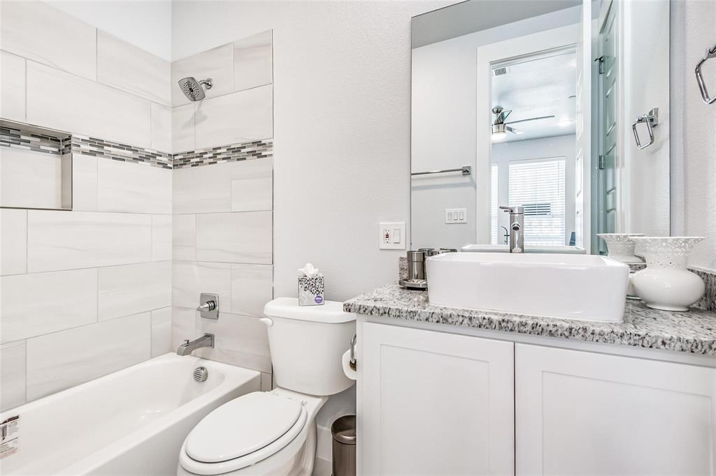 203 S Village Way Property Photo 7