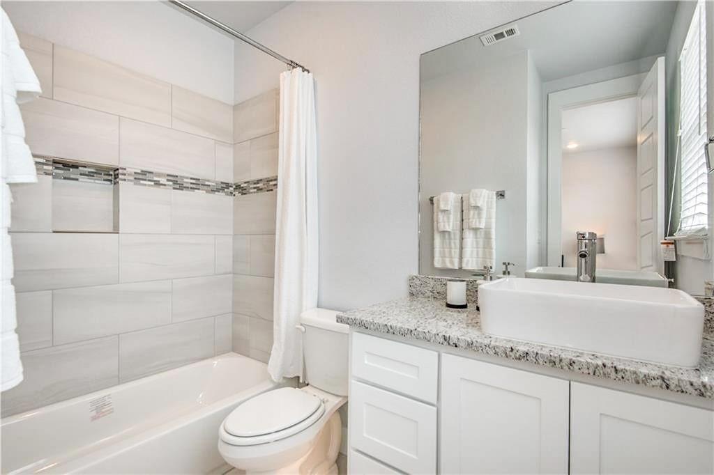 203 S Village Way Property Photo 18