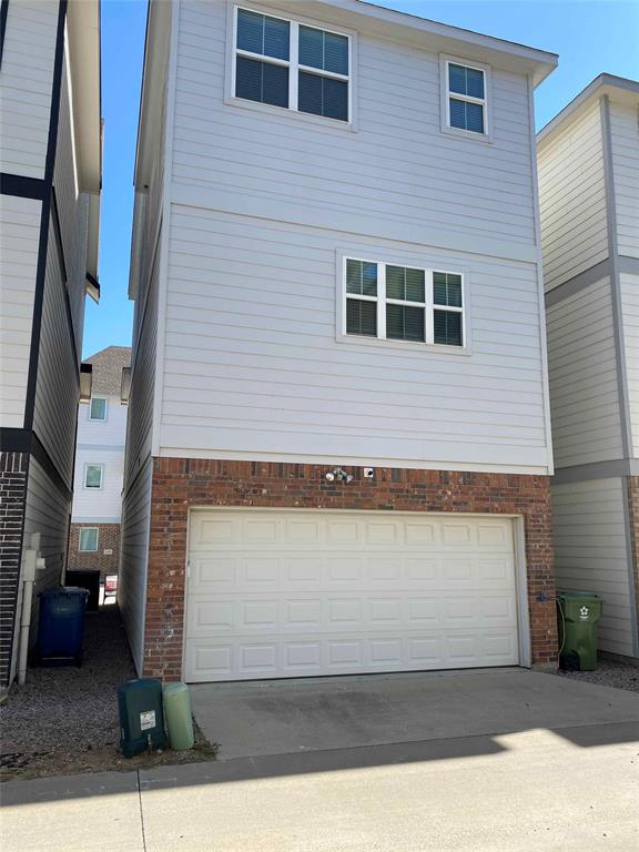 203 S Village Way Property Photo 33