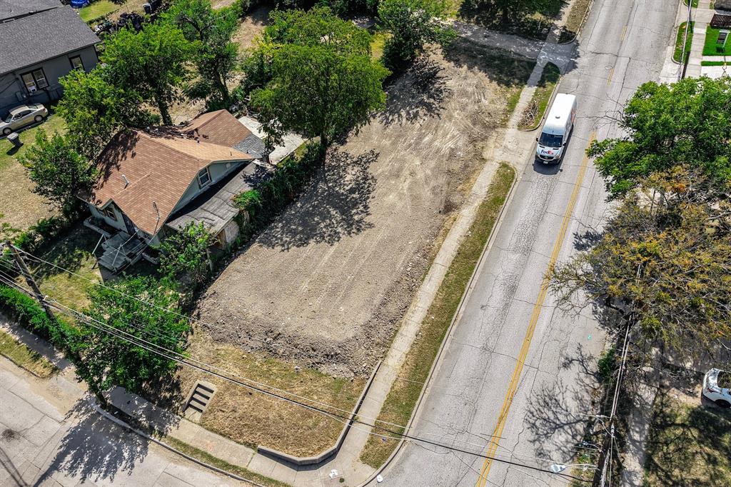 1735 E Waco Property Photo 10
