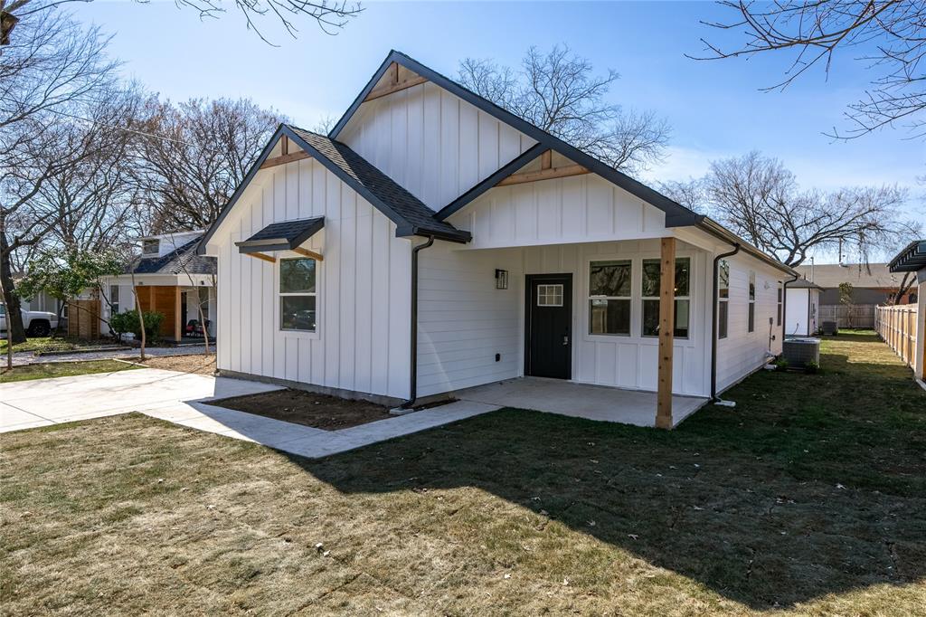 2231 Denison Street Property Photo 1