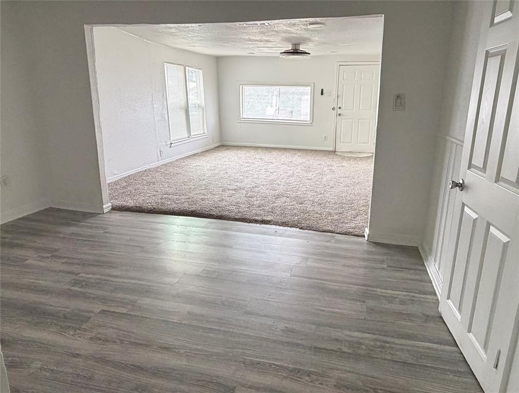 936 E Cantey Street Property Photo 8