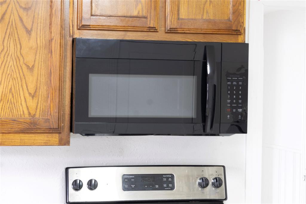 936 E Cantey Street Property Photo 13