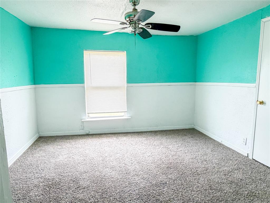 936 E Cantey Street Property Photo 18