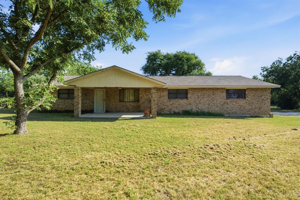 917 E Ross Avenue Property Photo 1