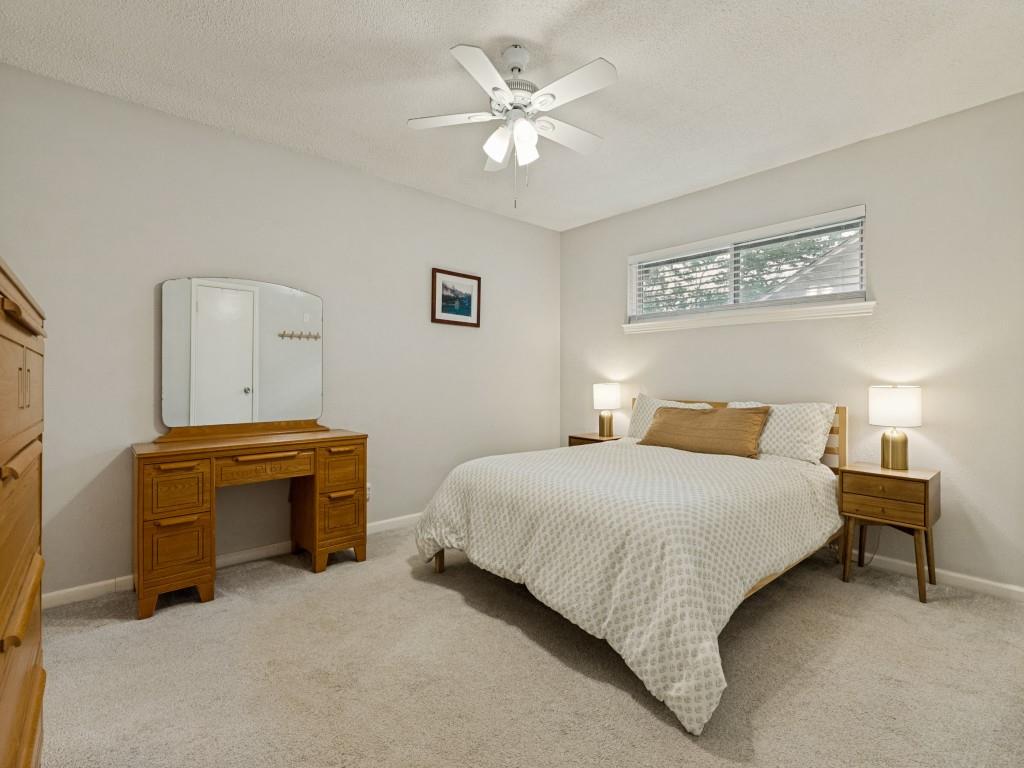 410 E White Street Property Photo 17