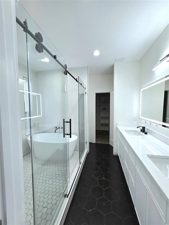 3905 Blue Ridge Boulevard Property Photo 8