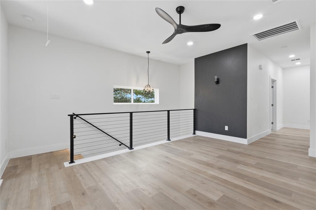 3905 Blue Ridge Boulevard Property Photo 12