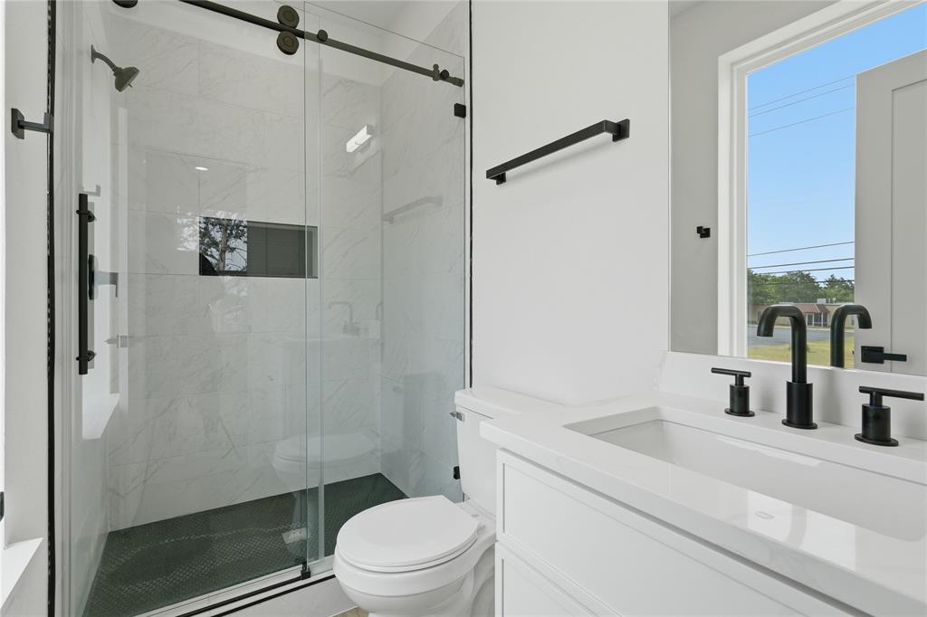 3905 Blue Ridge Boulevard Property Photo 20