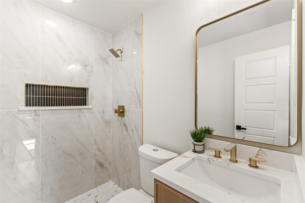 707 Hilltop Drive Property Photo 24