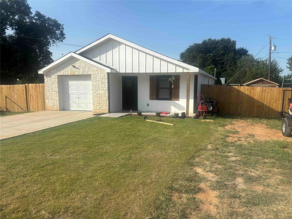 808 Buckboard Drive Property Photo 1
