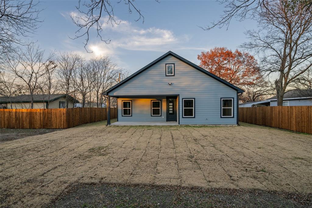 411 W Elm Street Property Photo 21