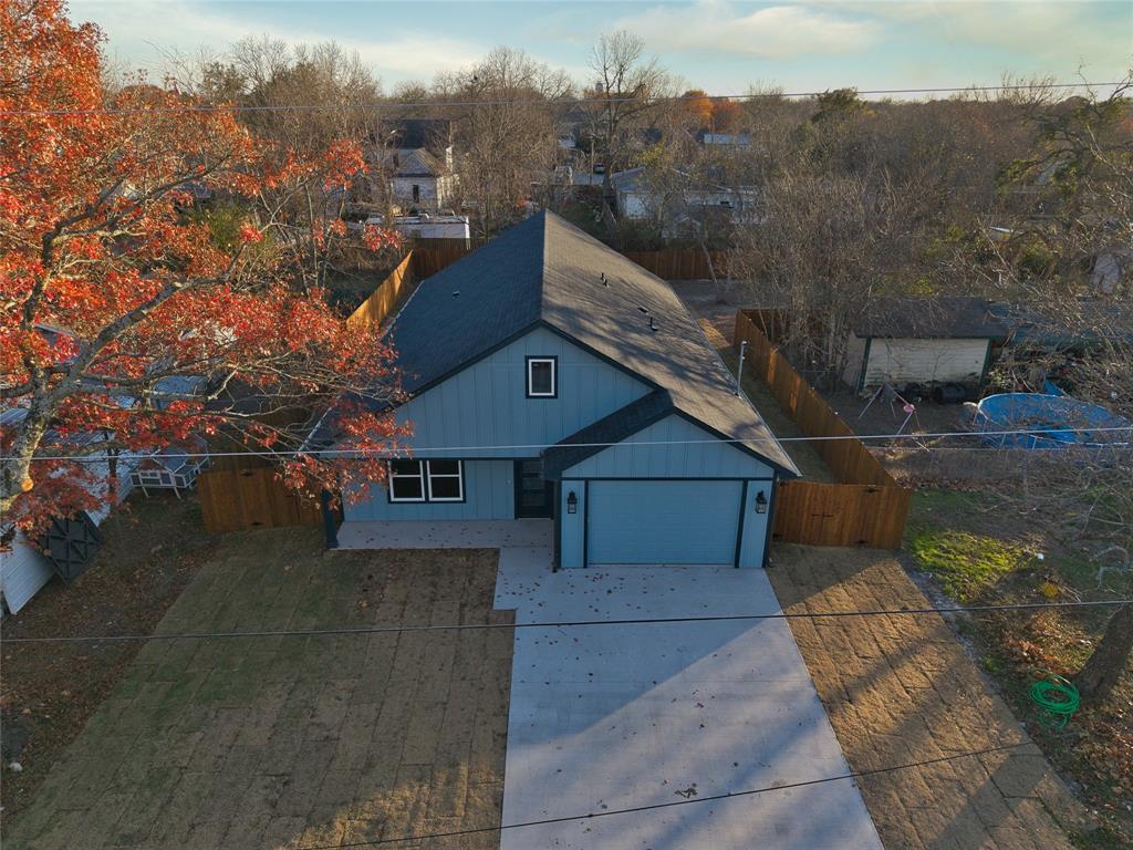 411 W Elm Street Property Photo 26