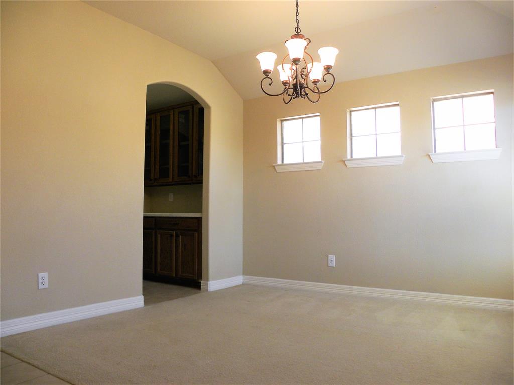4620 Evanshire Way Property Photo 2
