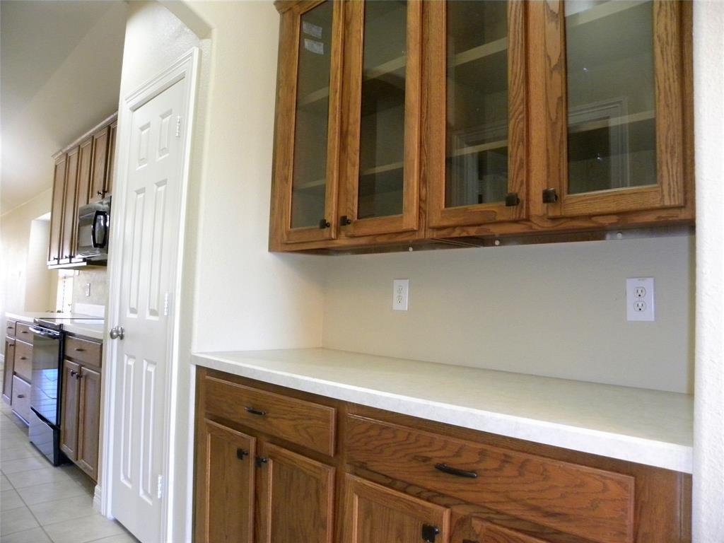 4620 Evanshire Way Property Photo 9