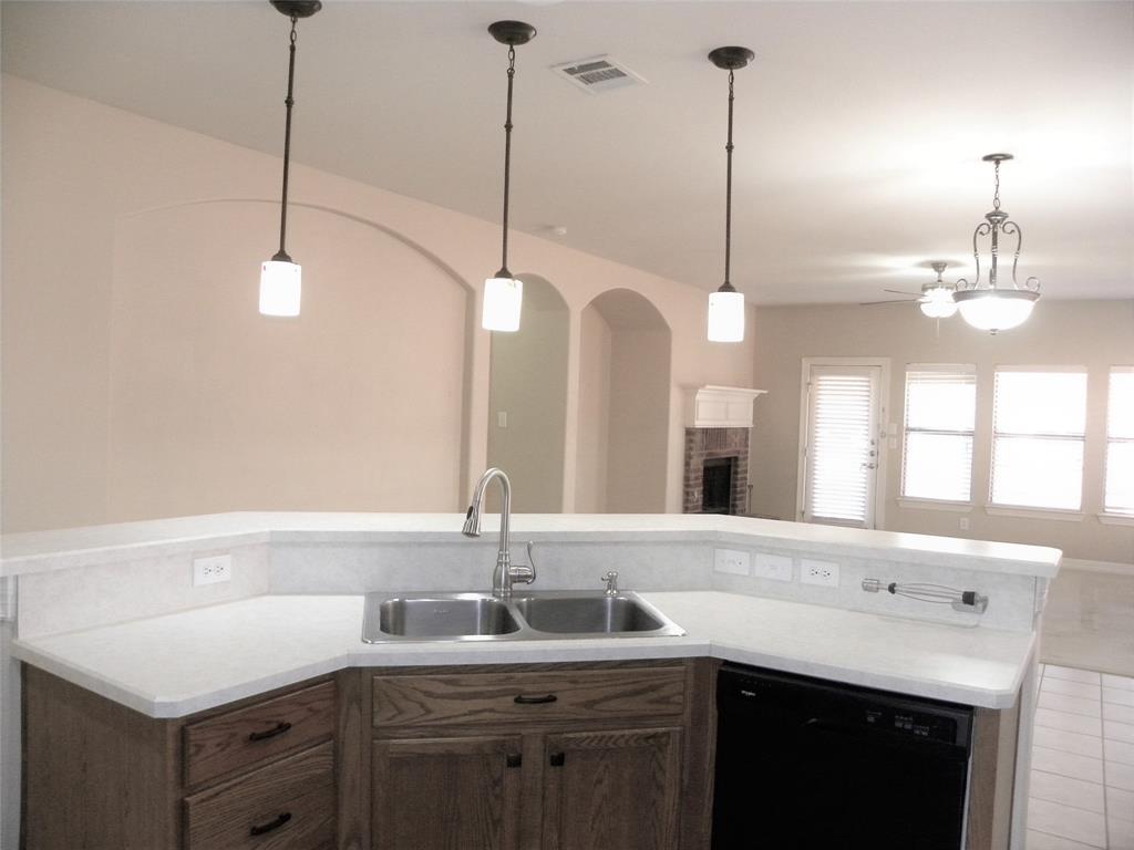 4620 Evanshire Way Property Photo 10