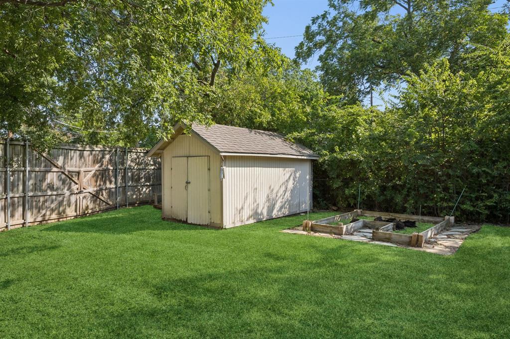 11221 Dalron Drive Property Photo 25