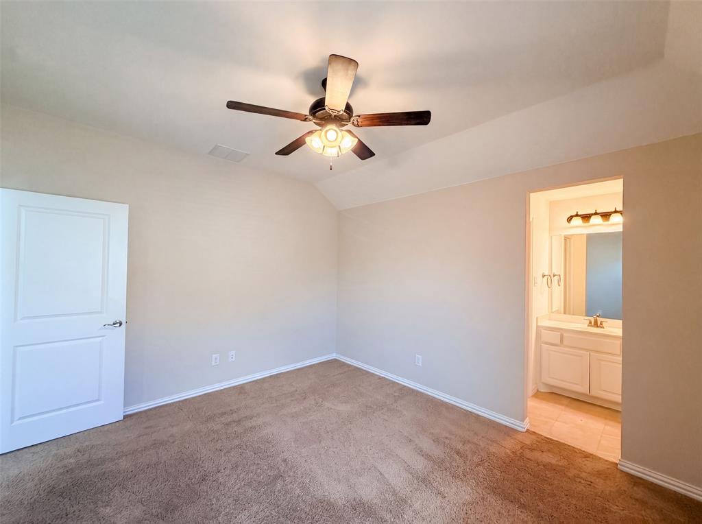 4305 Curlew Lane Property Photo 4