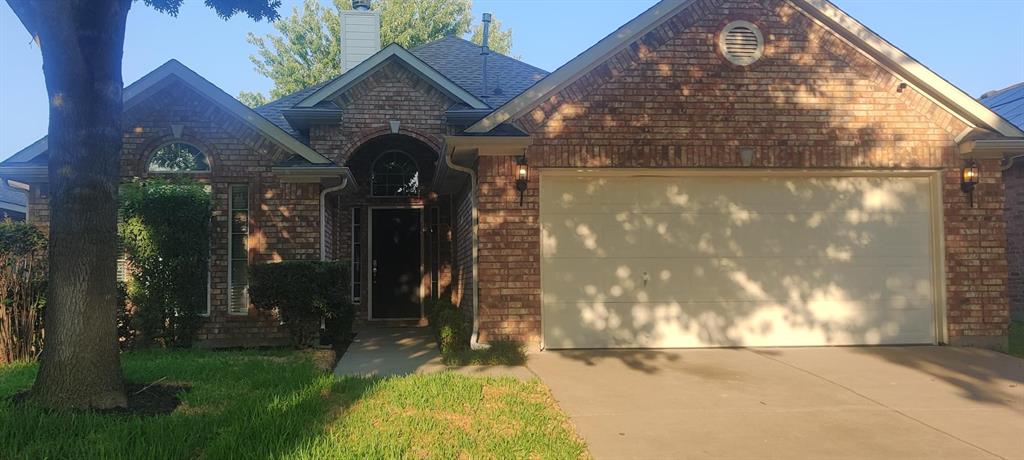 204 Bayfield Drive Property Photo 1
