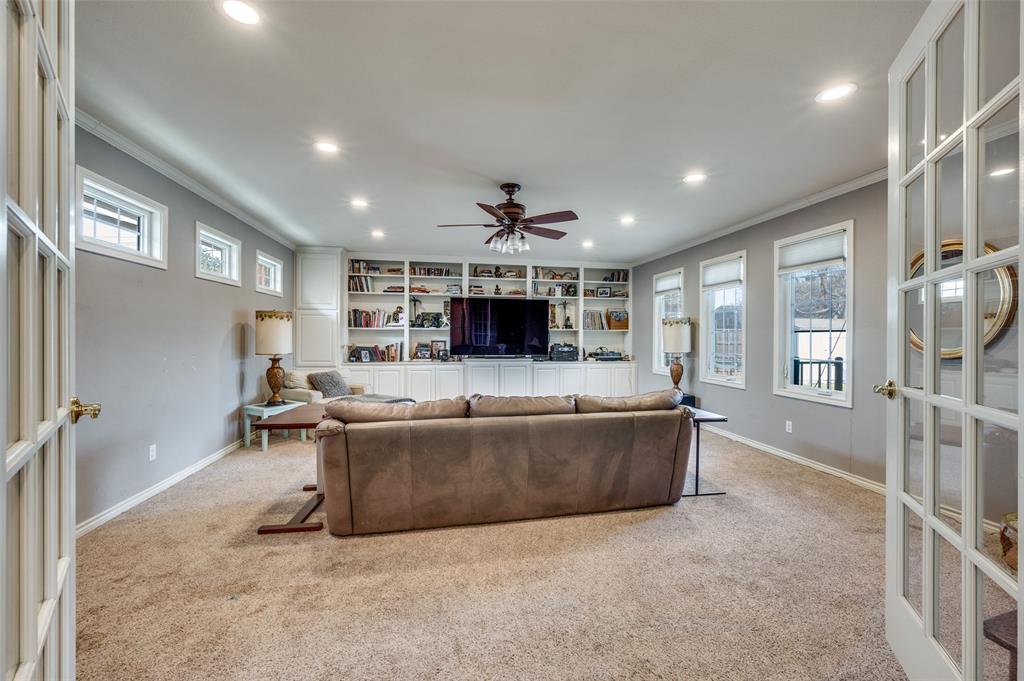 9835 Estate Lane Property Photo 1