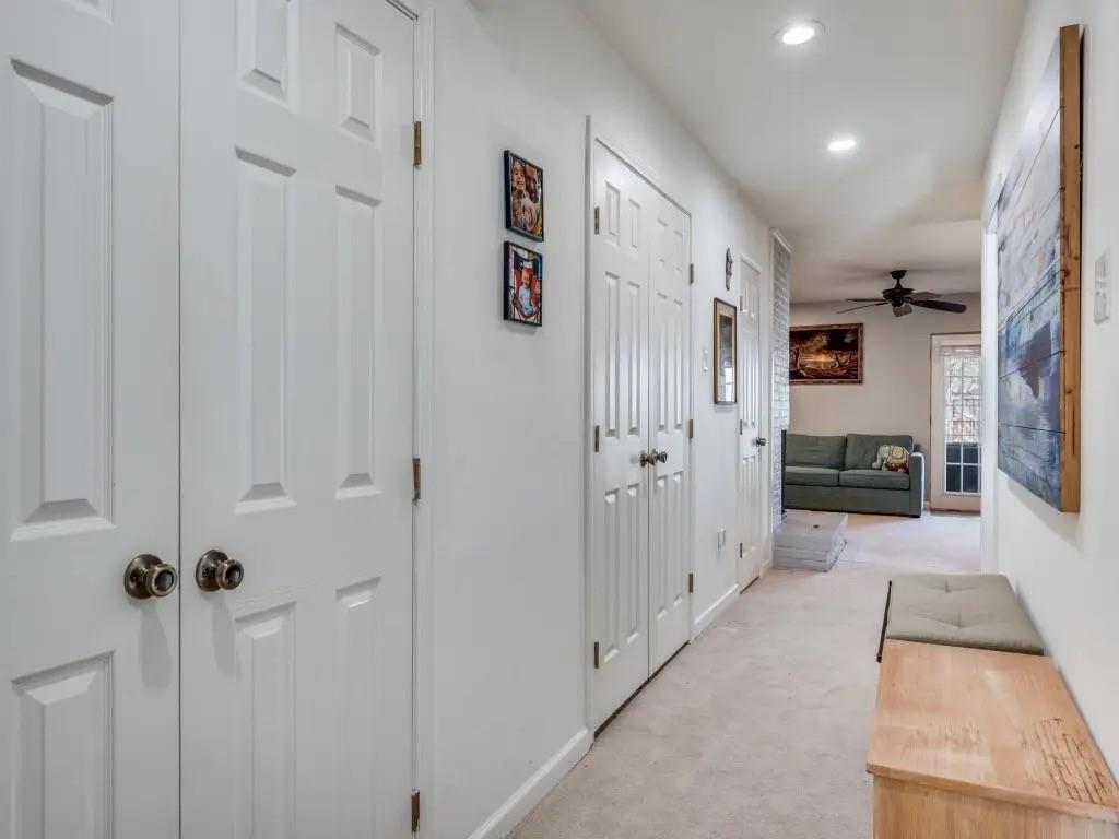 9835 Estate Lane Property Photo 3